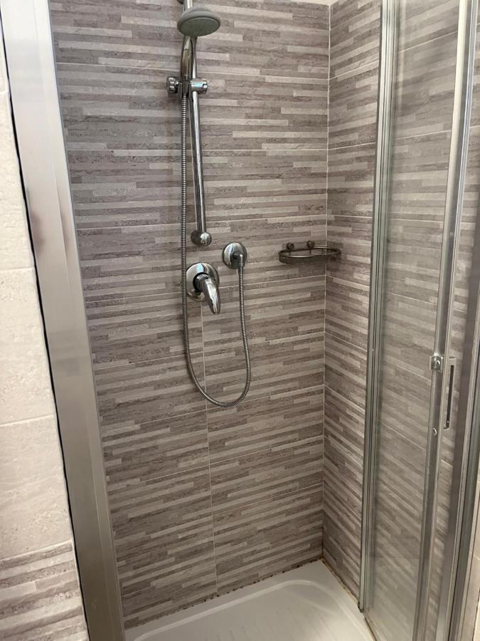 Holiday House La Rosa Terricciola Ngoại thất bức ảnh